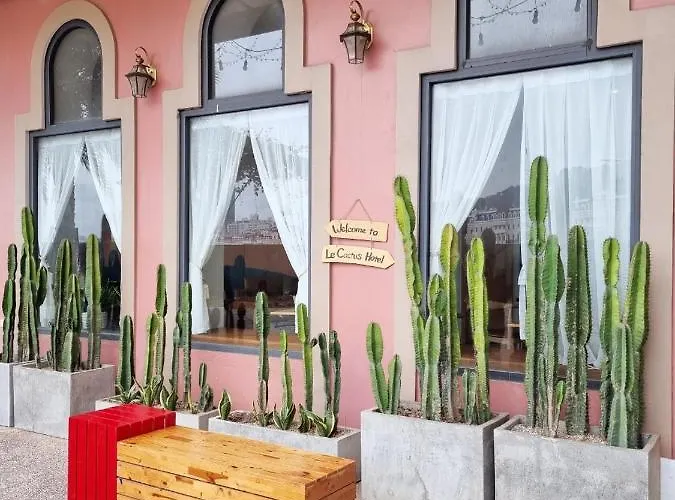 Le Cactus Khách sạn