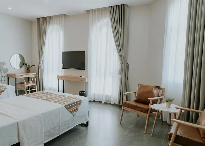 Khách sạn Le Cactus 3*
